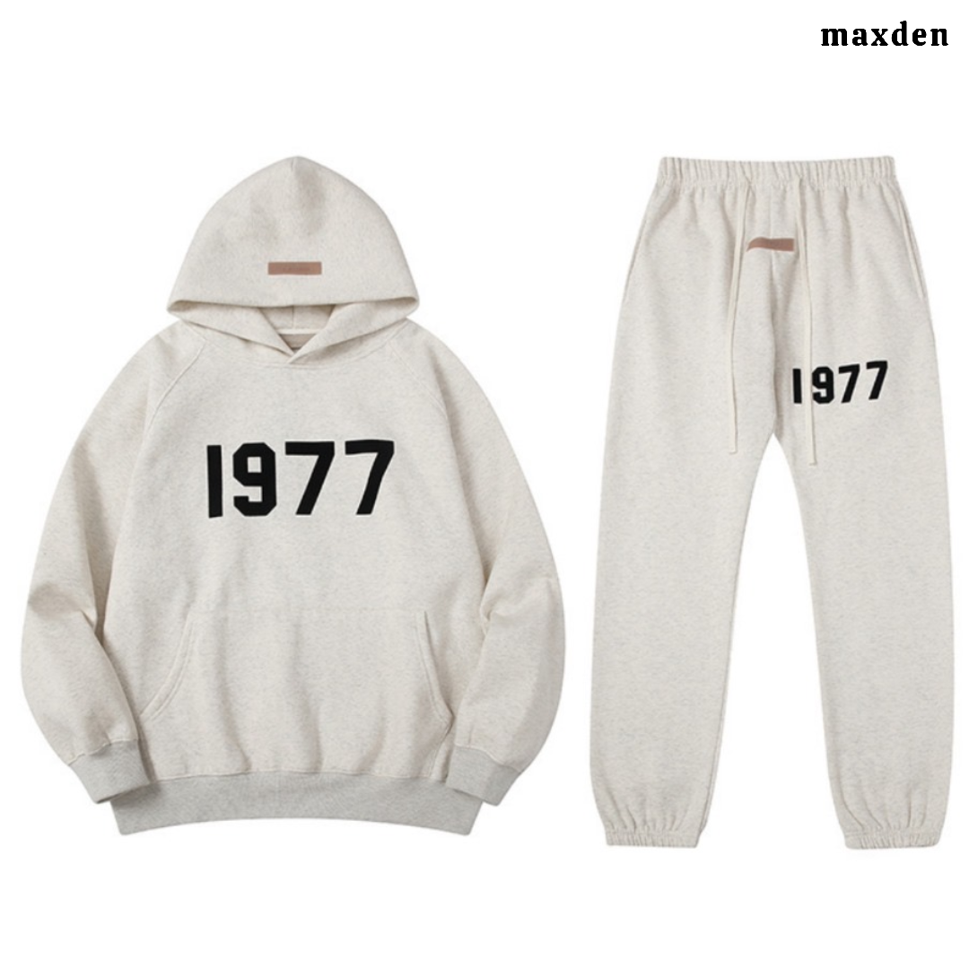 ESSENTIALS 1977 HOODIE + FREE TRACKPANTS